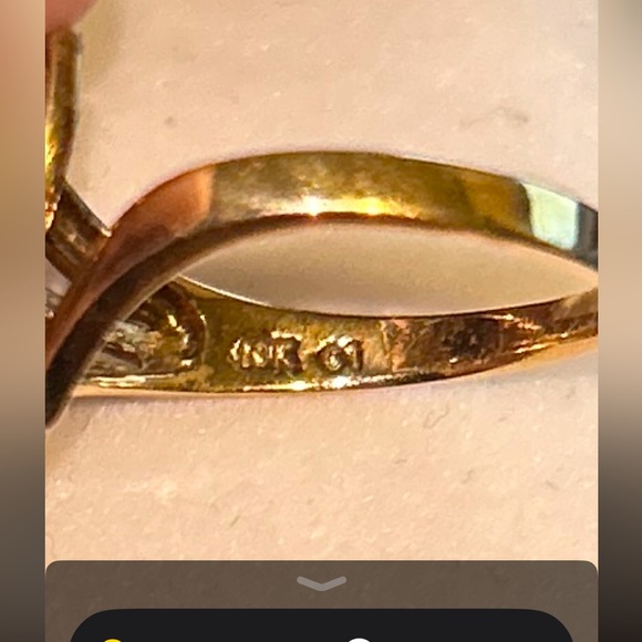 Elegant 10k Amethyst Purple Yellow Gold Ring Size 7-7.25 - Picture 6 of 7